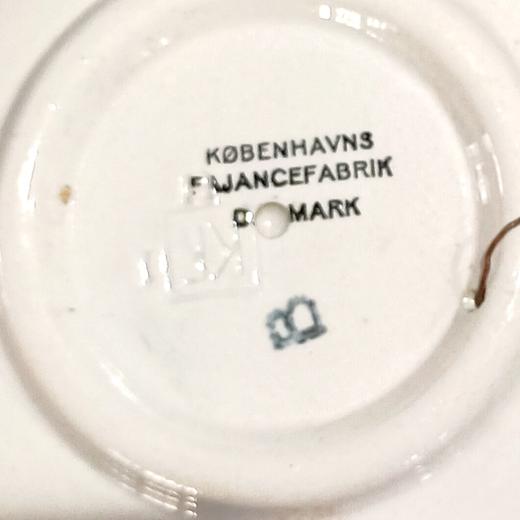 Aluminia Christmas plaquette with Sct. Thomas Church, Copenhagen as its motif - Picture 5 of 5